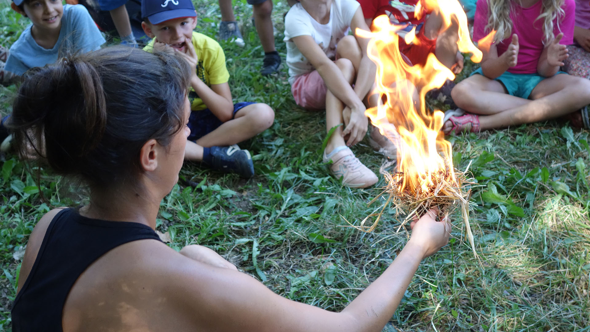 fabrication du feu comme au temps de la préhistoire